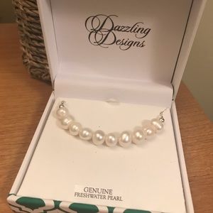 Dazzling Designs Pearl Bracelet